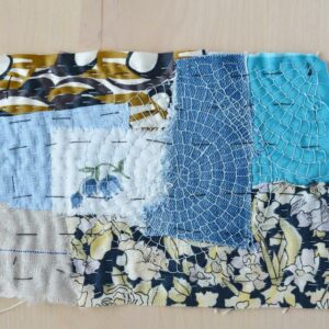 Embroider above 4 scaled - etmdesigns.eu - Embroidered zipper pouch tutorial - 33 https://etmdesigns.eu/2022/11/13/easy-to-make-designs-is-moving/ -